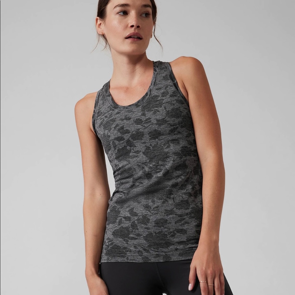 Athleta Momentum Tank Top